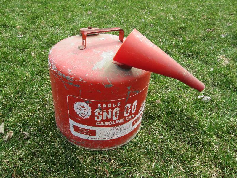 lot 66 image: Eagle Sno Go Metal Gasoline Can