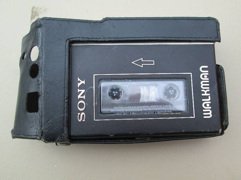 lot 86 image: Vintage Sony Walkman WM-3 Tape Player