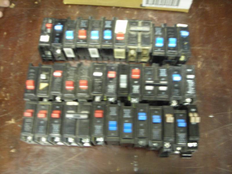 Box Lot Of Westinghouse Breakers 15, 20, 30, 40, 100 Amp