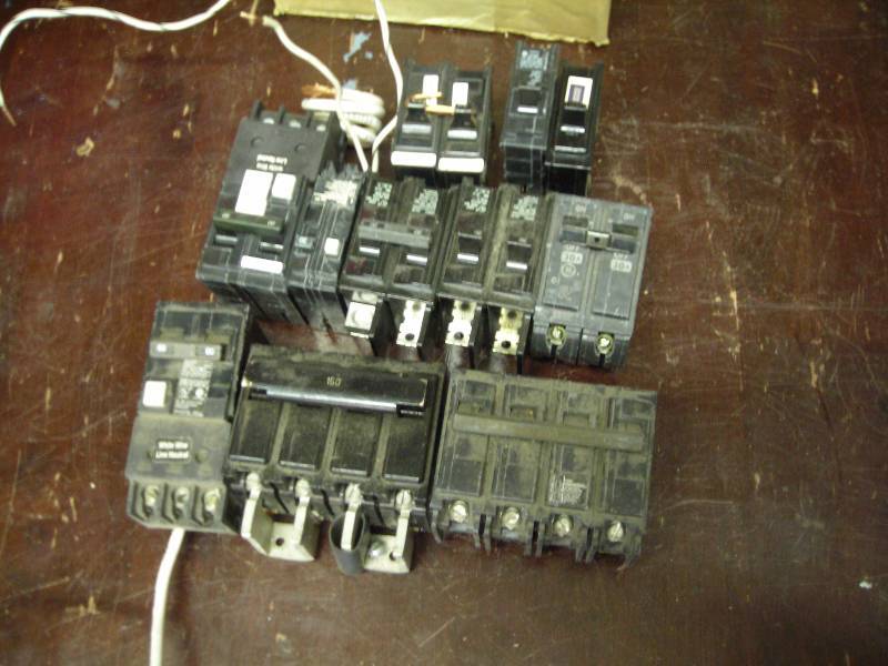 Box Lot Of ITE Breakers 4 Phase 200 Amp, Misc 20 Amp