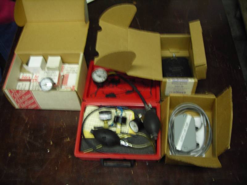 Box Lot Of Pressure Gauges,  Test Equipment, Pneumatic Pressure Kit