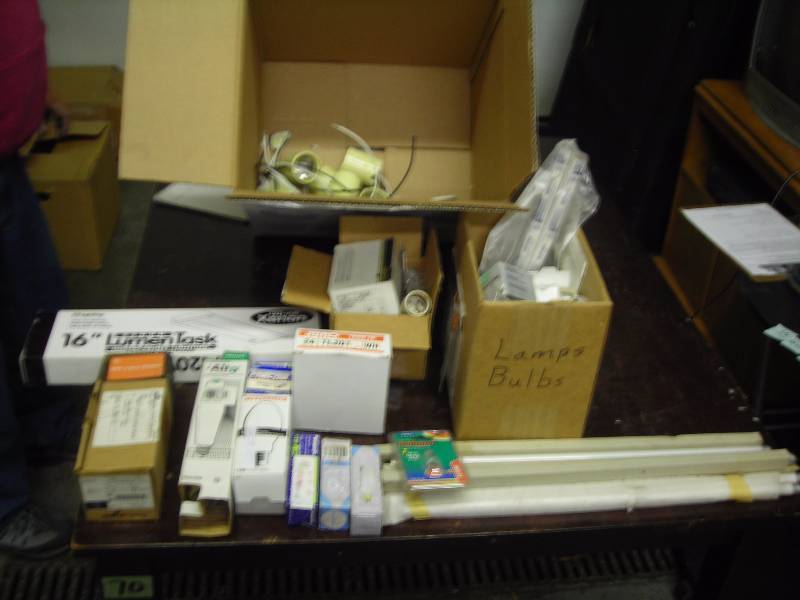 Special & Unusual Light Bulbs, Halo LV 301P (12 Box)