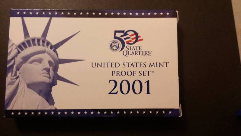 2001 Proof Set Coin - With State Quarters