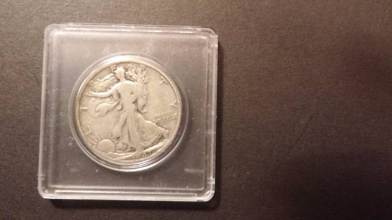 1947 Walking Liberty 12 Dollar