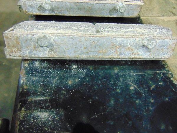(4) Trowel Stones
