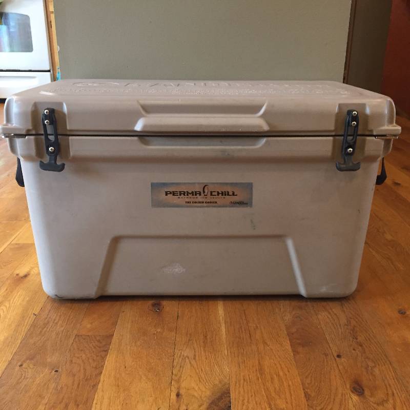 lot 4 image: Gander Mountain Perma Chill Cooler