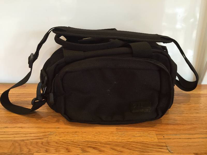 lot 16 image: 5.11 Tactical Small Kit Bag