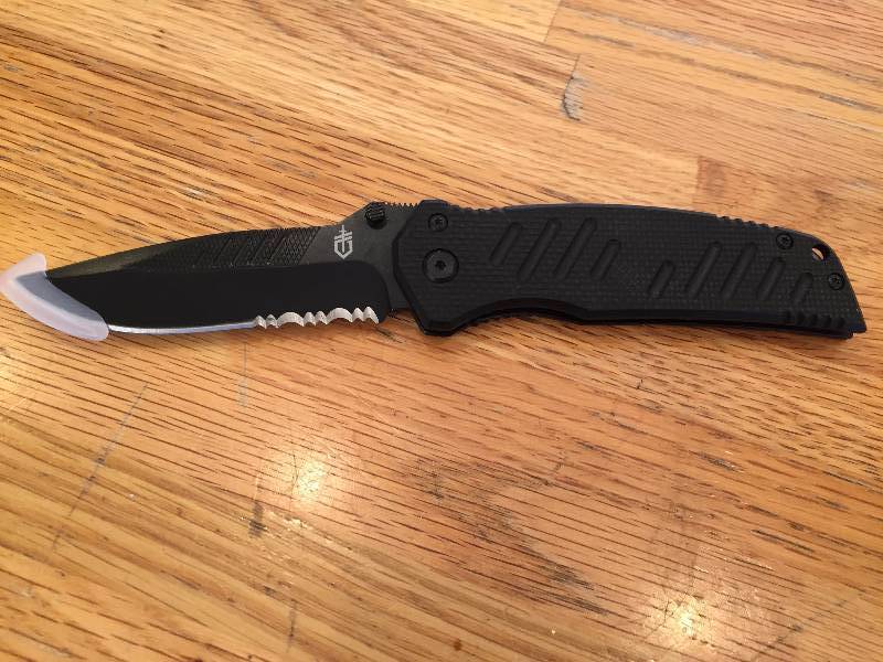 lot 40 image: Gerber Tactical Knife