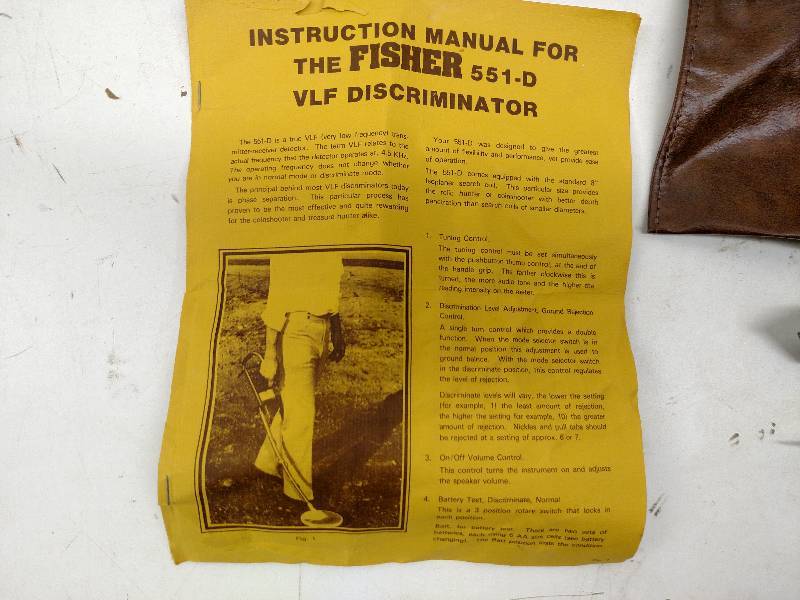 lot 22 image: Fisher Model VLF 551-D Descriminato...