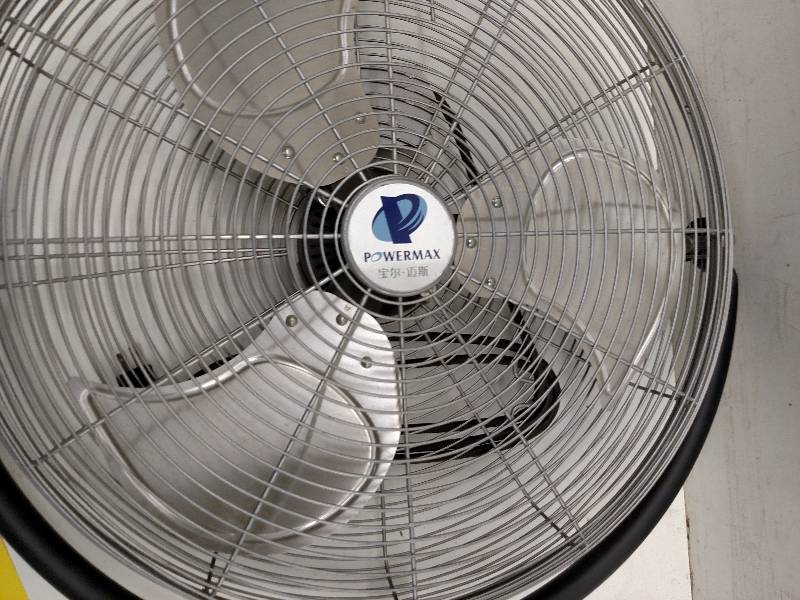 lot 23 image: Power Max Fan, 3-Speed, Telescopic,...