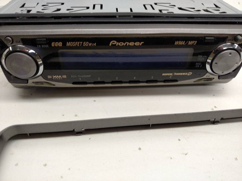 lot 197 image: Pioneer DEH-P4600MP Stereo, New...