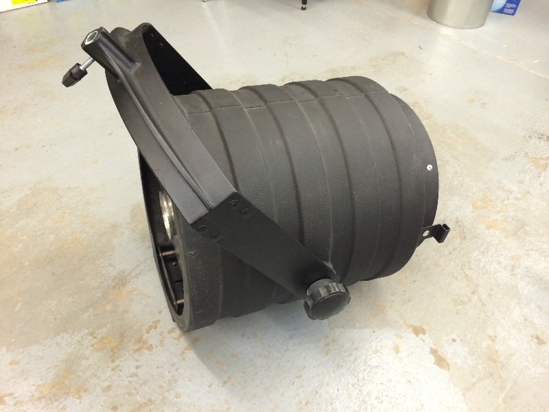 lot 30 image: Fresnel Light & Barn Doors  - for light stand, see lot # 26  Very Good Condition