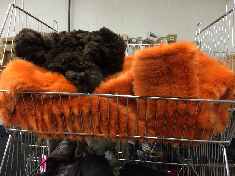 lot 77 image: Assorted throw blankets, drops, props - get the entire rack