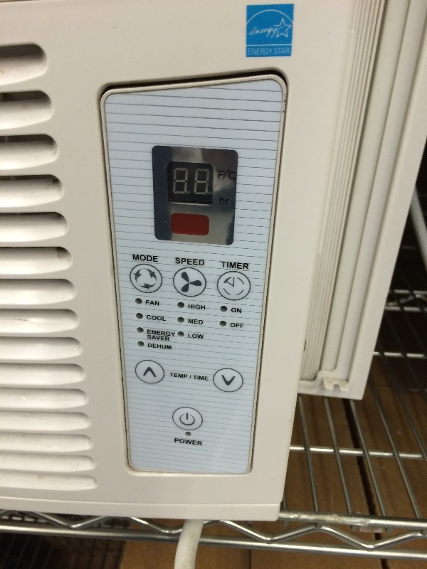 lot 88 image: Haier Window AC 10,000 btus, 115v - Works Fine Great Shape