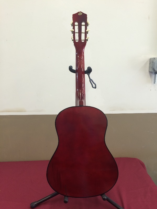 lot 14 image: Acoustic Guitar