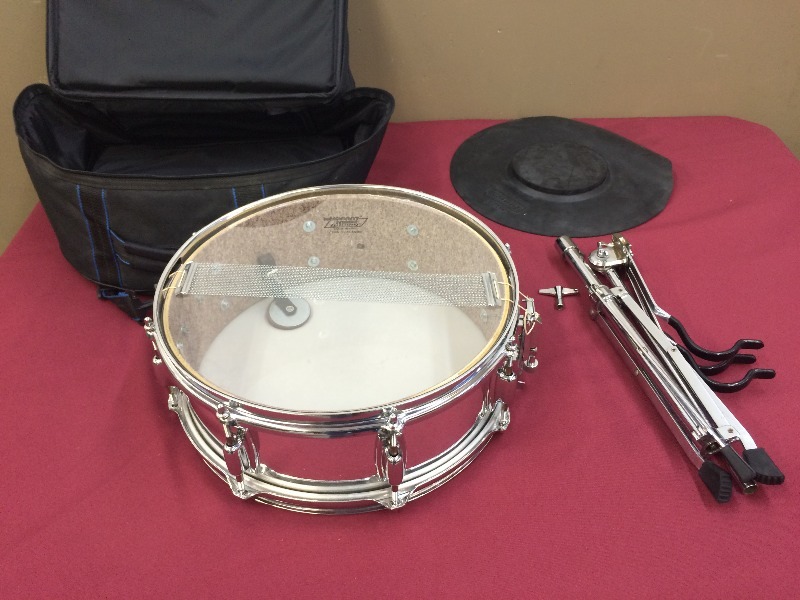 lot 20 image: Snar Drum, stand & case