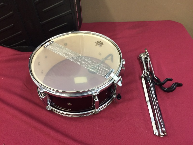 lot 26 image: Snare Drum, stand, case