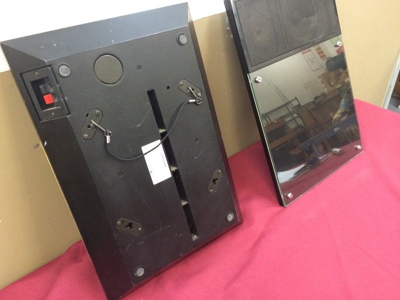 lot 32 image: Decore Pioneer Speakers  S-5PG   lot of 2