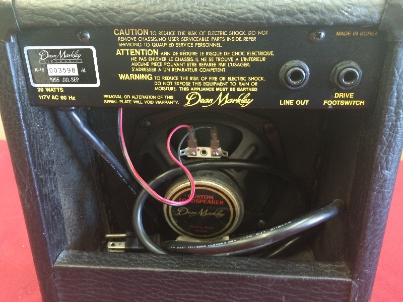 lot 44 image: Guitar Amplifier  30 Watt - works