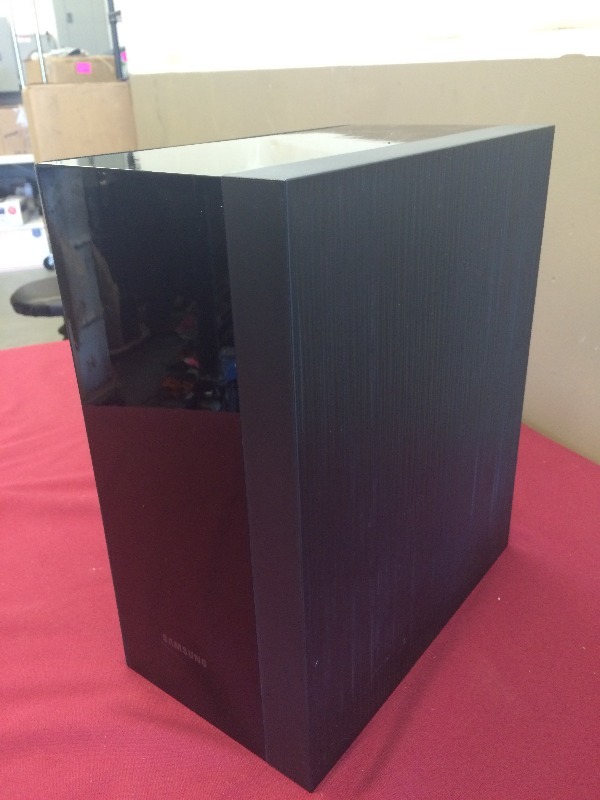 lot 52 image: Samsung Speaker System  Subwoofer - works