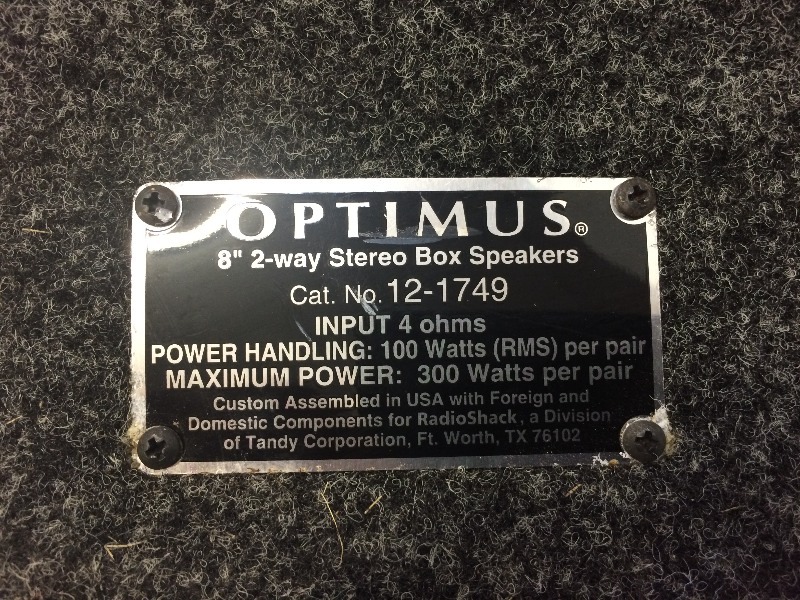 lot 60 image: Optimus cartruck speakers  8 2 way stereo  lot of 2  1 pair - works