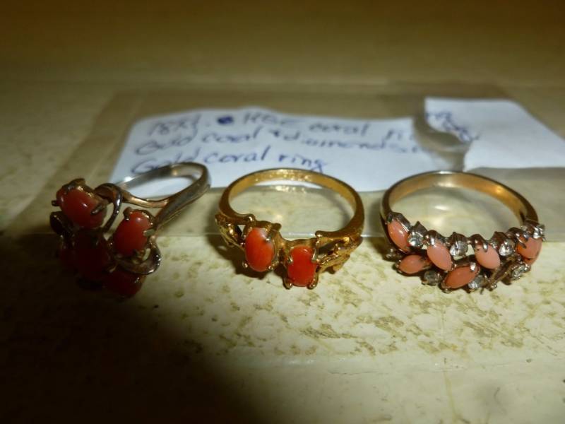lot 29 image: Rings