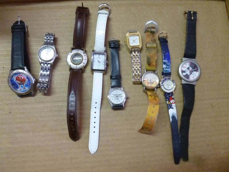 lot 67 image: Watches