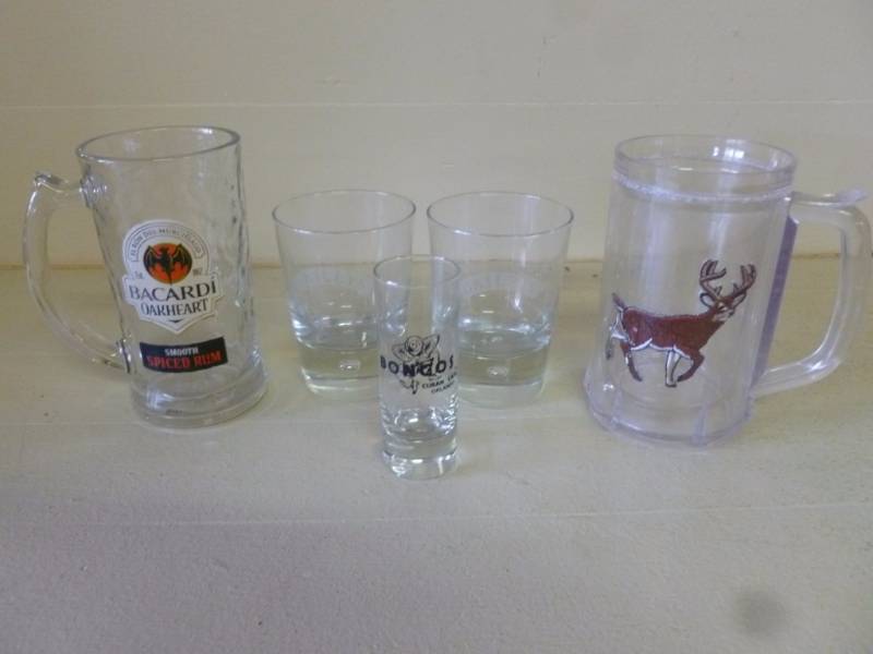 lot 73 image: Mugs