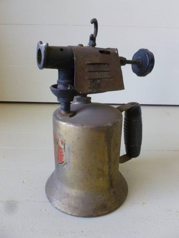 lot 81 image: Vintage Brass Torch
