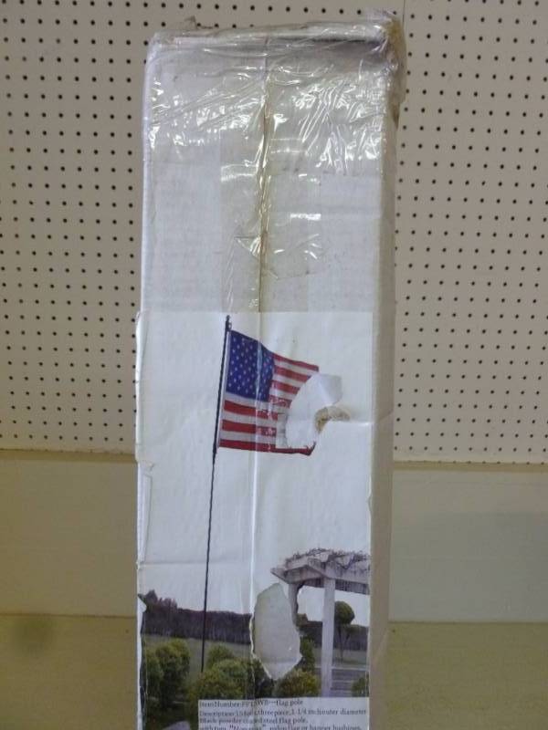 lot 147 image: New Flag Pole