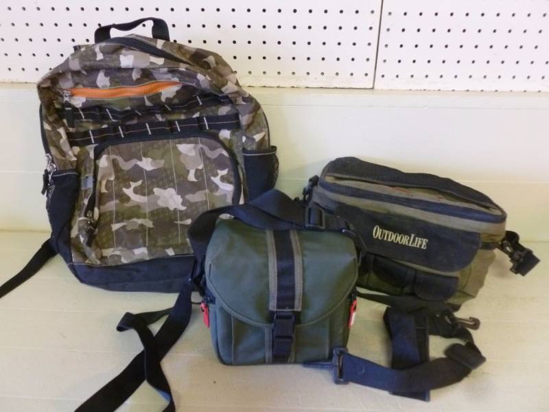lot 187 image: Camo Backpack