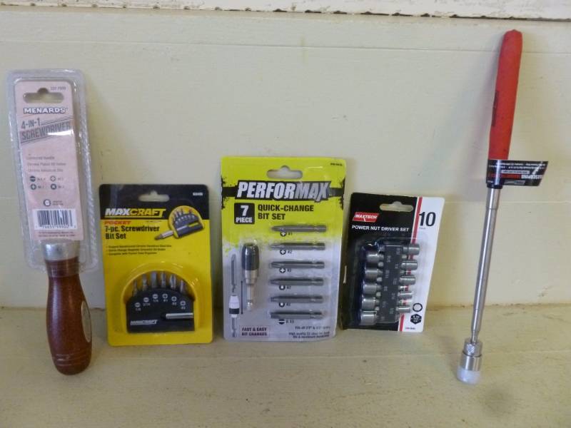 lot 198 image: Tools
