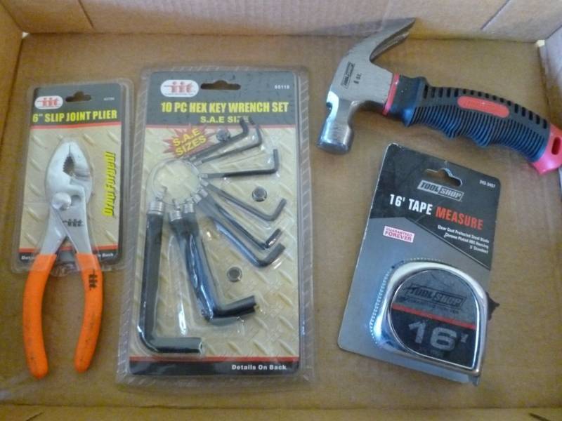 lot 200 image: Tools