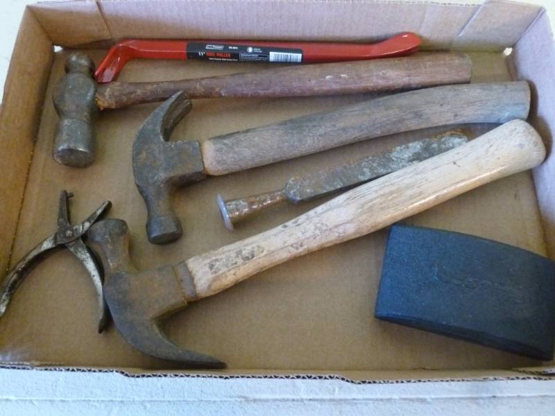 lot 223 image: Tools