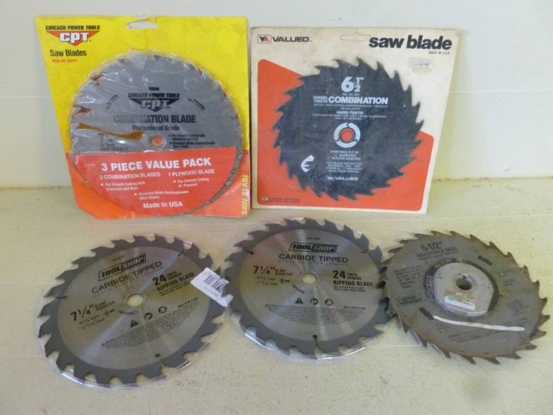 lot 229 image: Circular Saw Blades
