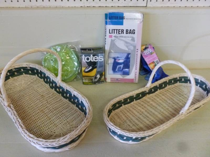 lot 246 image: New Baskets