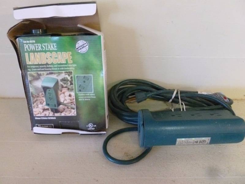 lot 249 image: Outdoor Power Cord