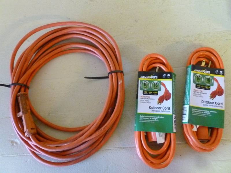 lot 251 image: Extension Cords