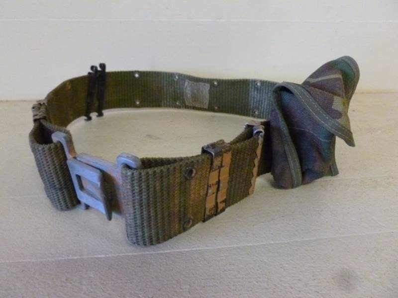 lot 257 image: Combat Belt