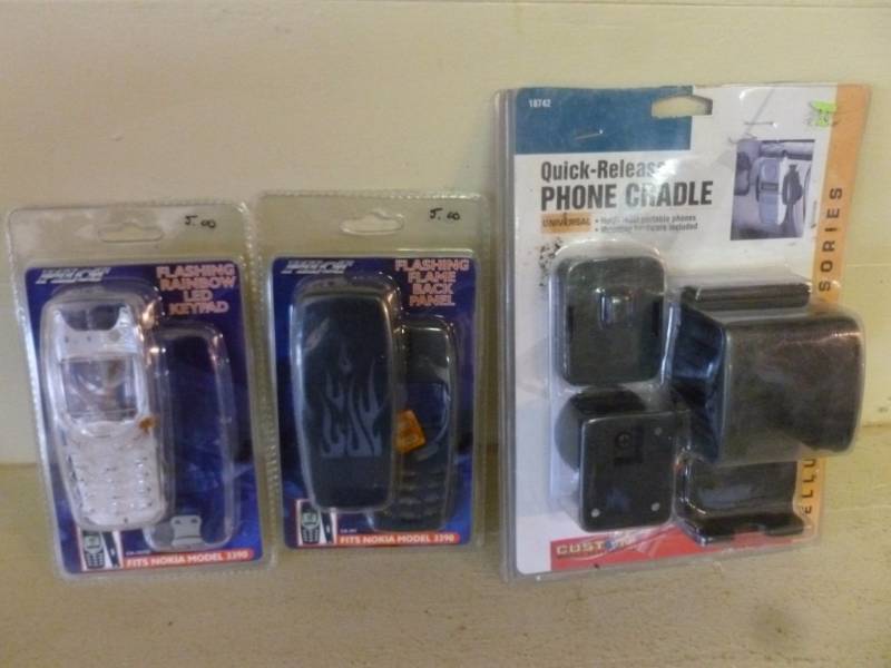 lot 268 image: Cell Phone Covers
