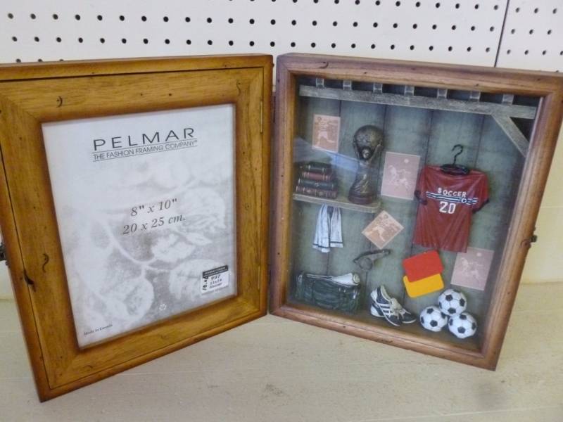 lot 274 image: Sports Collectible