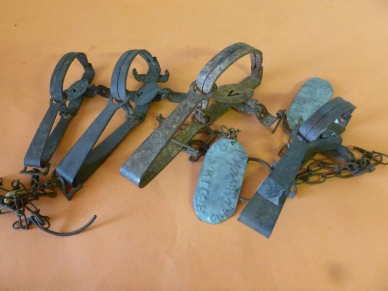 lot 295 image: Vintage Traps