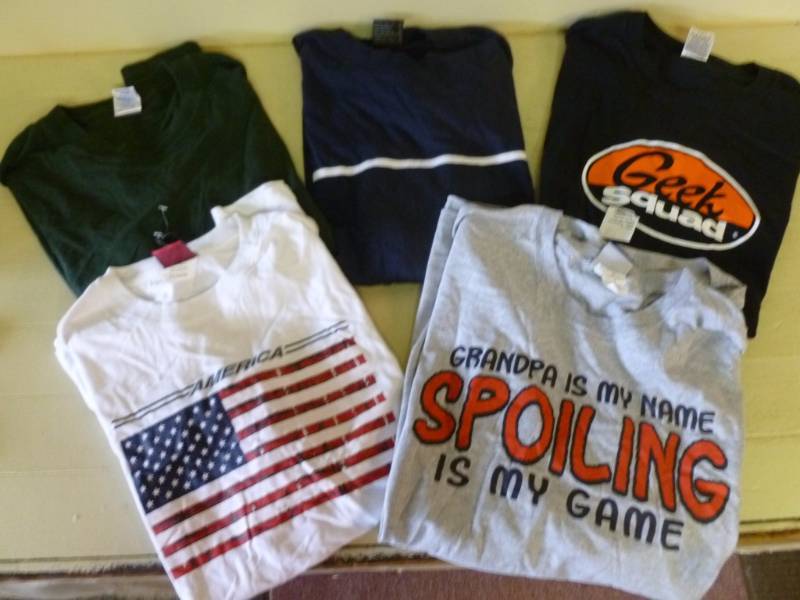 lot 318 image: New Clothes