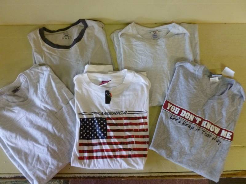 lot 319 image: New Clothes