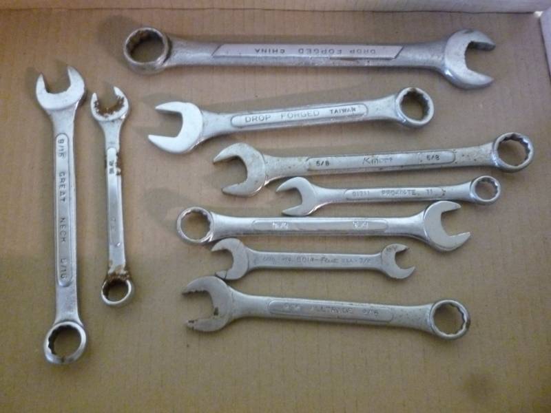 lot 330 image: Tools