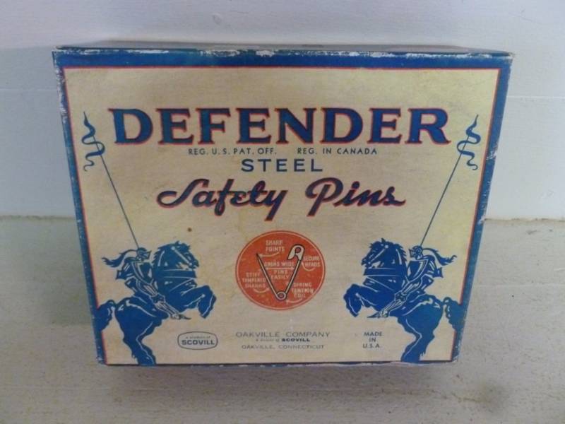lot 364 image: Vintage Box