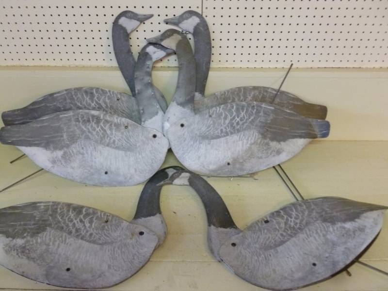 lot 389 image: Vintage Goose Decoys