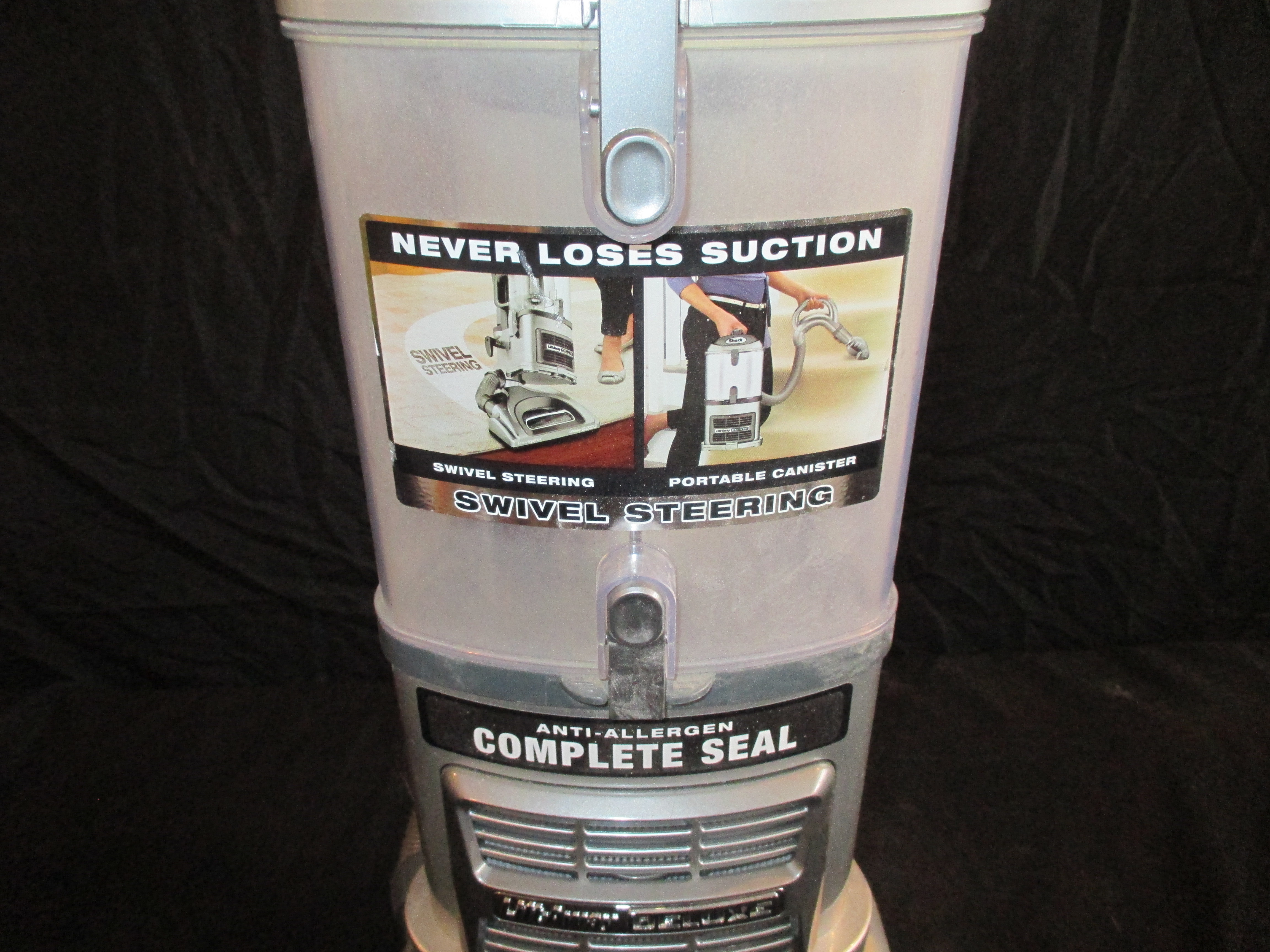 Shark Navigator Lift Away Deluxe