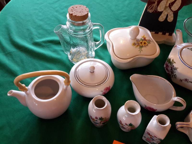 lot 30 image: Misc. Glassware as pictured..