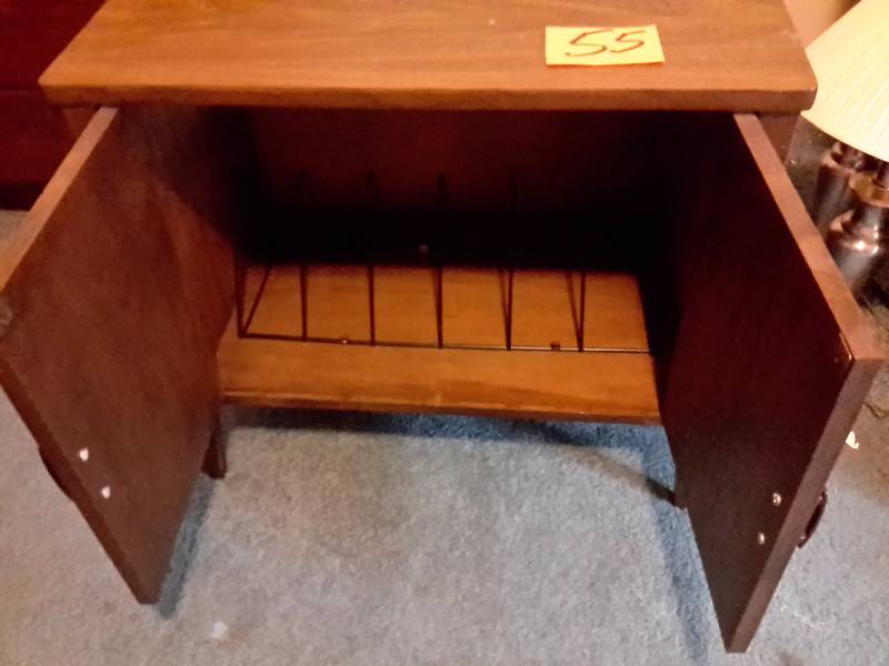 lot 55 image: Mid Century Modern, Record Cabinet.27in x 18 in x 24in.. Simulated wood top
